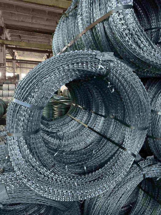 Колючий дріт ЄГОЗА 600/5/2.2