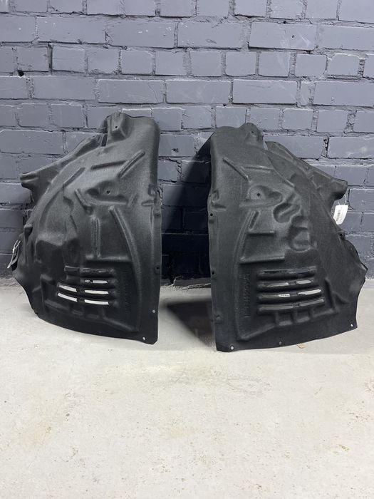 Підкрилок підкрилки Audi Q8 4M8 лівий правий Ауді Ку8 4М