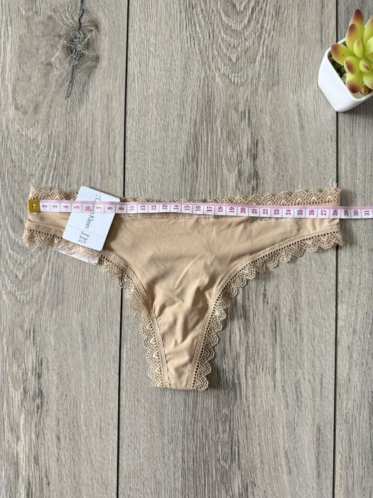 Жіночі стрінки Calvin Klein