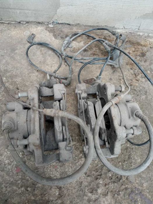 Суппорты передние Mercedes w210