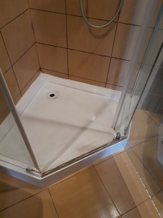 Kabina prysznicowa 90x90 z brodzikiem