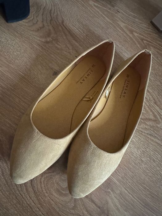 Buty na obcasie 39 dwie pary plus gratis