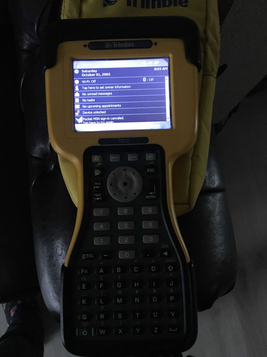 Zestaw TRIMBLE R4, TSC2, TDL 3G, baterie, zasilacze, uchwyt, przewody, walizka.