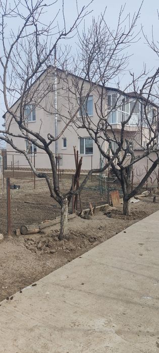 Продаётся 2-х этаж.дом в Матвеевке