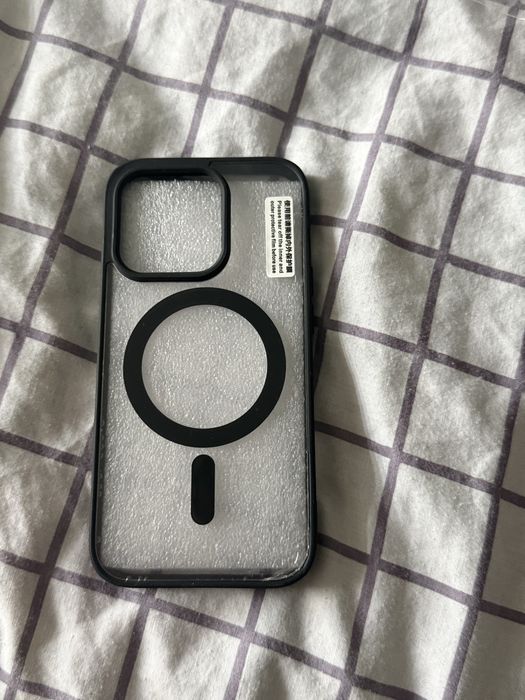 Продам чохол на 14 pro