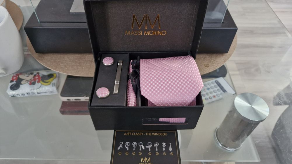 Massi Morino Krawat z poszetką zestaw