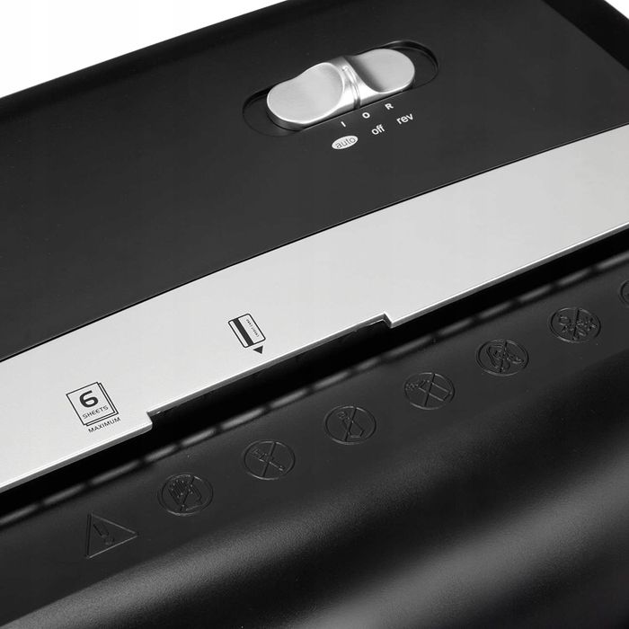 niszczarka do dokumentów amazon basics 5-6 arkuszy