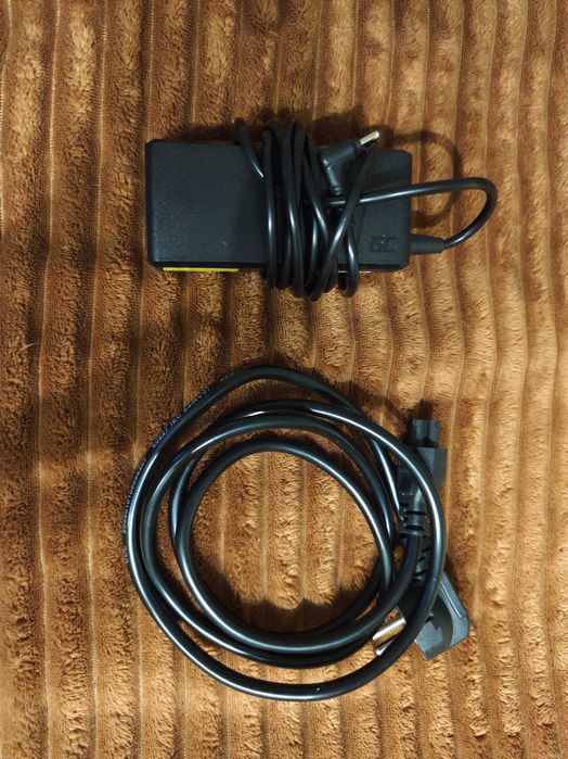Laptop SAMSUNG NP730U3E 10GB Intel I5 SSD 233GB