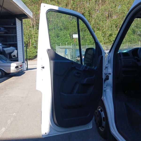 Porta frente esquerda RENAULT Master III (FV)