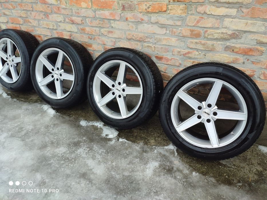 Продам колеса в зборі 5*114.3 резина 235*55*18