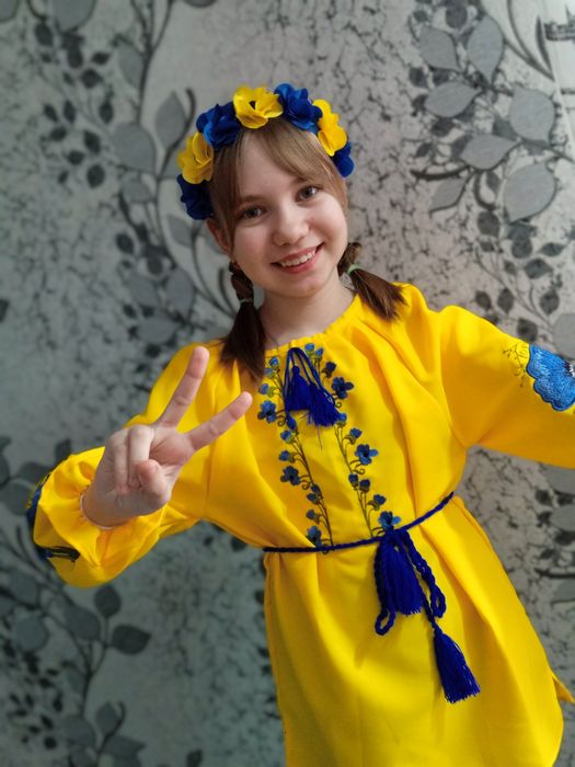 Продам гарну вишиванку в ідеальному стані