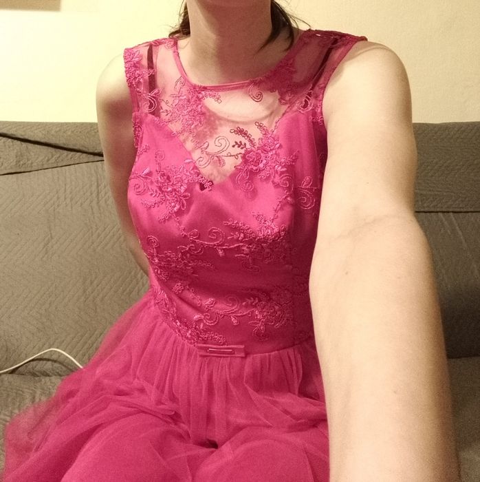 Czerwona sukienka M