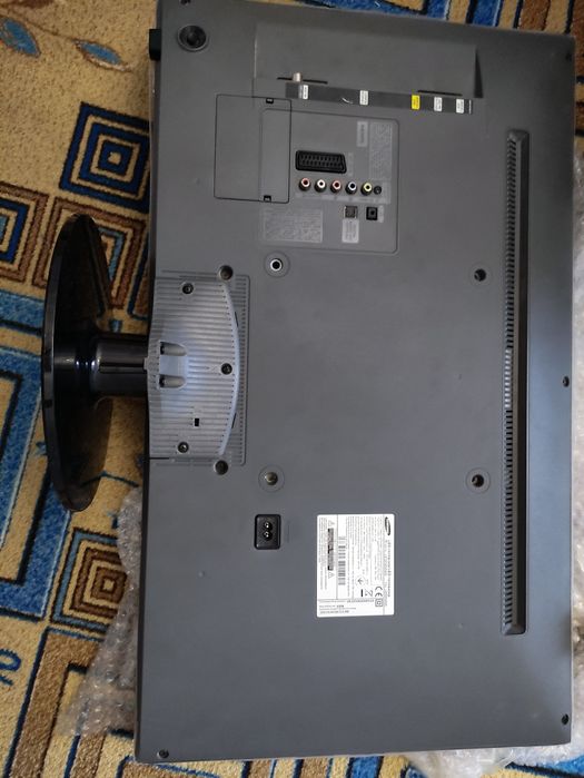 Телевізор Samsung UE32F4000
