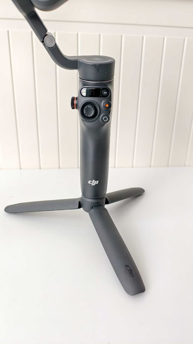 DJI Osmo Mobile 6