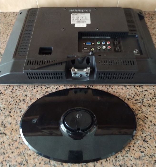TV televisão monitor jogos PlayStation consolas DVDs casa quarto apartamento vivenda escritório gabinete carro cozinha.