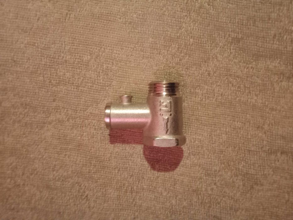 Обратный клапан 1/2" подрывной для бойлера без ручки Itap Италия