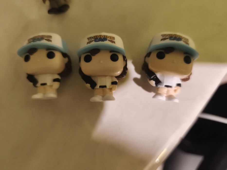 Фігурки очень страние дела . Обміну немає