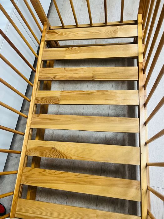 Дитяче ліжко з матрацом