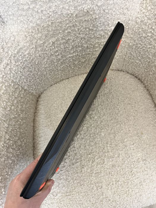 Asus Rog GL702VM i7-6700HQ 16ram Nvidia gtx 1060 6gb 17.3inch FHD