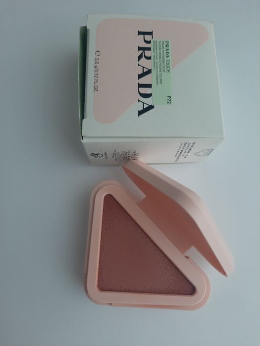 Prada Dahlia róż wielofunkcyjny okazja! Prada touch blush