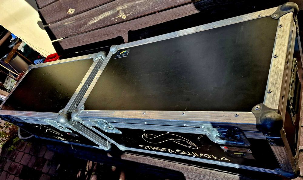 Glowy ruchome w solidnych case zamiana keyboard naglośnienie
