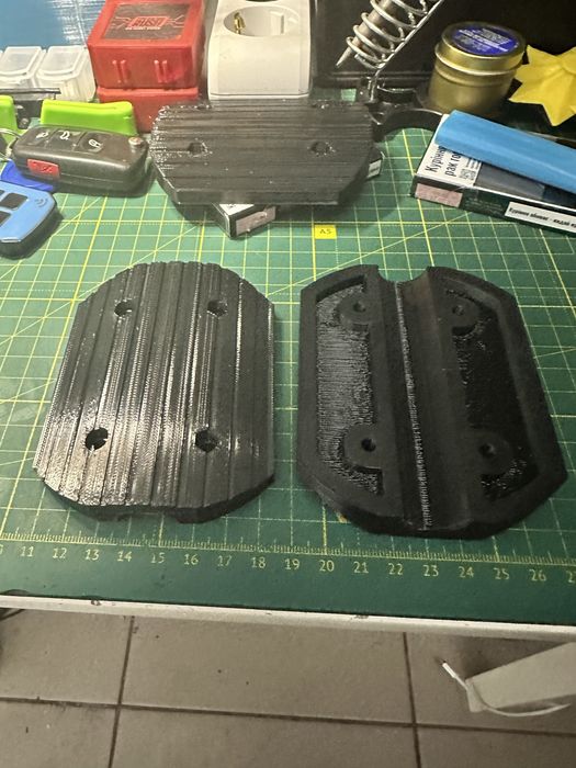 Педалі для катамарана