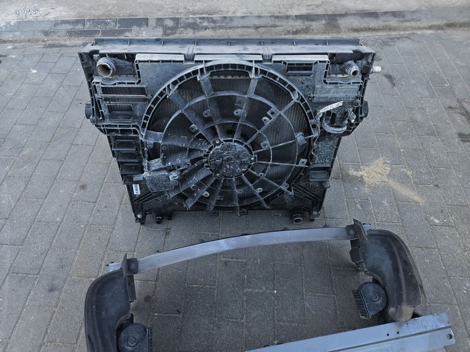 Belka chlodnice wentylator Jaguar F-Pace 2.0D