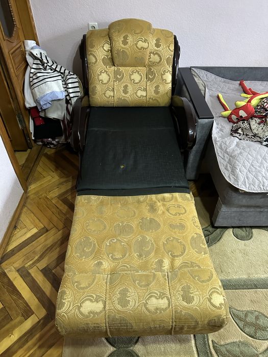 Крісло розкладне, відпочивальне