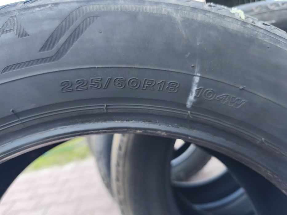 Opony letnie Bridgestone alenza 225/60r18
