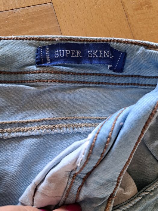 Spodnie jeansy Bershka rozm.34