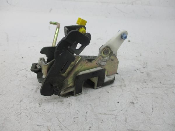 Fechadura / fecho porta trás direito HYUNDAI Accent I (X3)