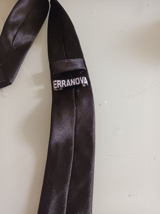 Czarny krawat Terranova