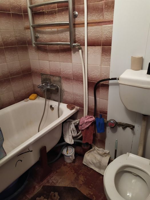 Візьму на квартиру  порядних  дівчат