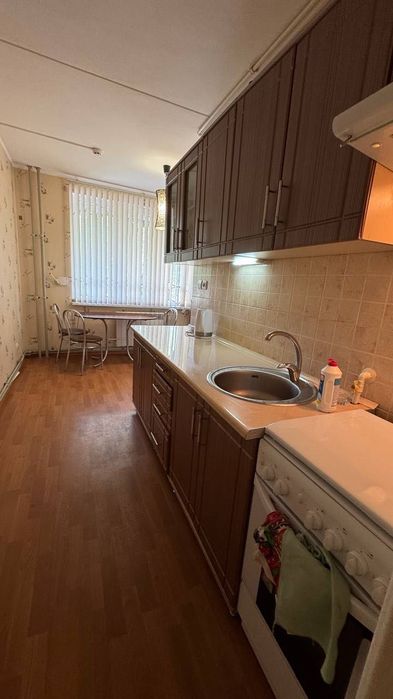 Продаж комерційної нерухомості: офіс та магазин