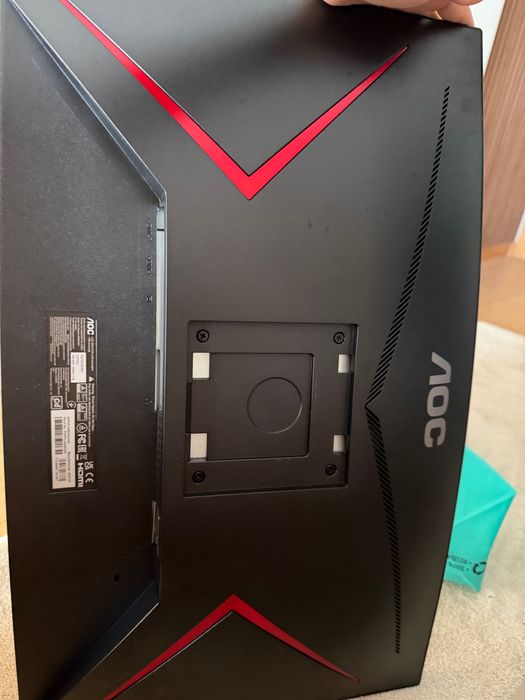 Monitor gaming AOC 240hz (0.5ms)
