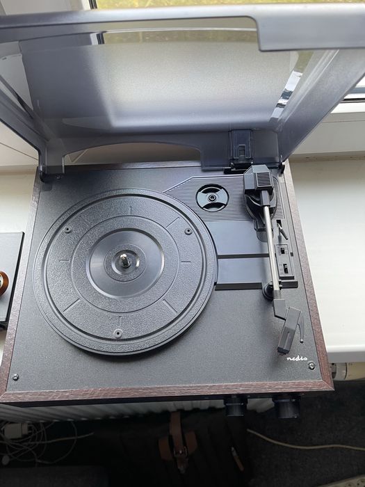 Gramofon Nevis Turn