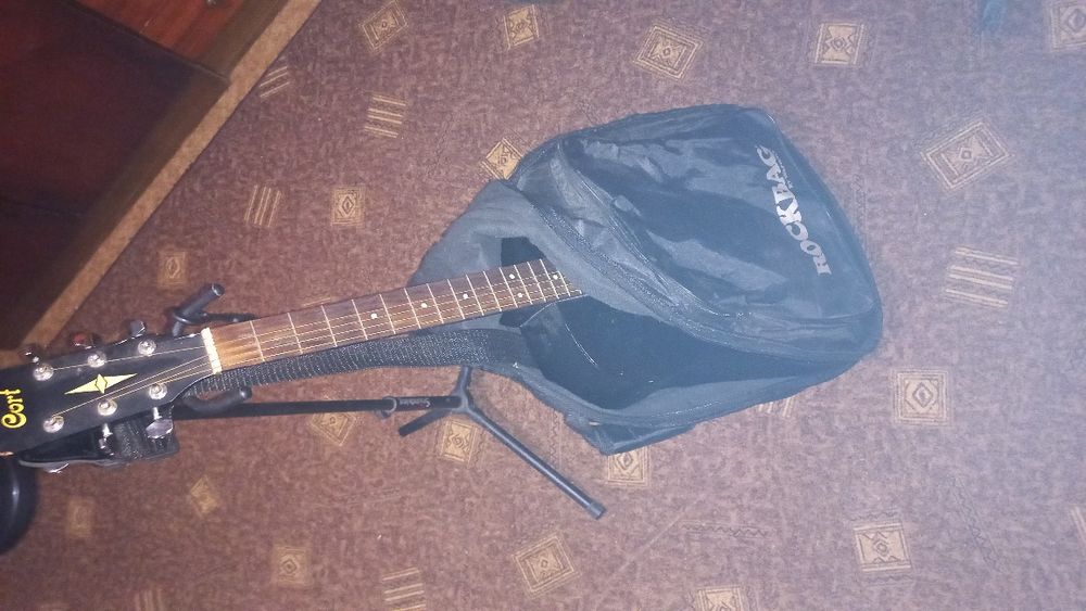 Гитара cort+ чехол+ подставка
