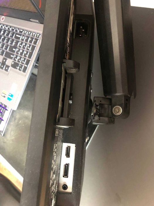 Lenovo g24-10 ladny stan