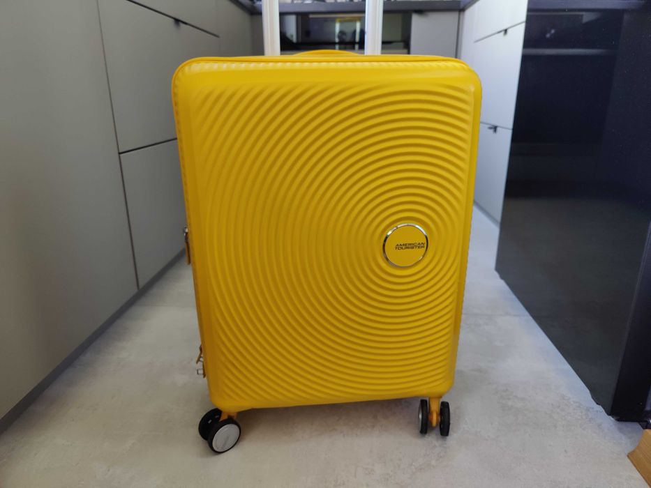 Walizka American Tourister Żółta SOUNDBOX - Kabinowa