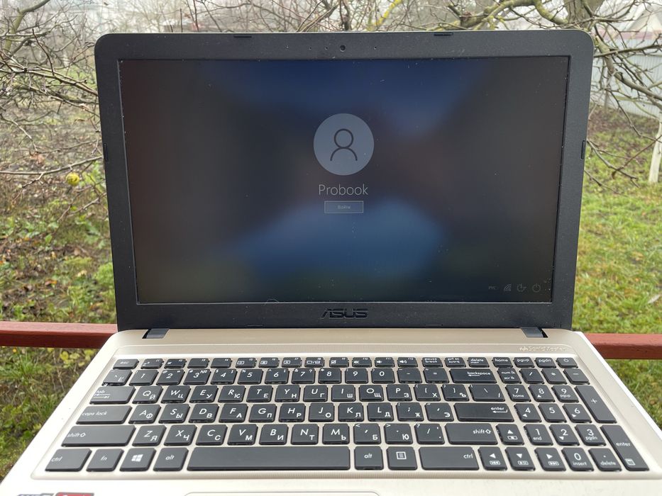 Ноутбук asus x540y