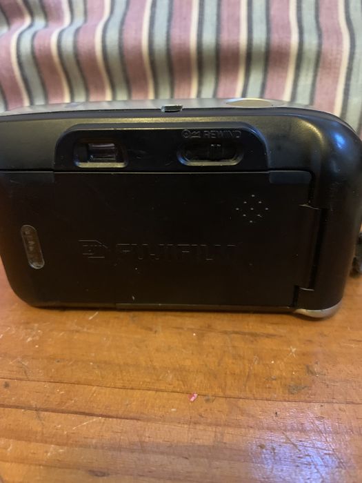 Máquina fotográfica Fuji Fujifilm Clear Shot III (1997)