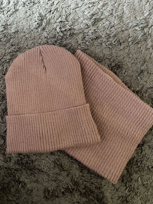 Набір шапка та снуд