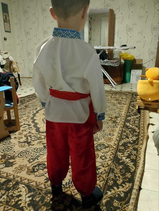 Українский дитячий костюм