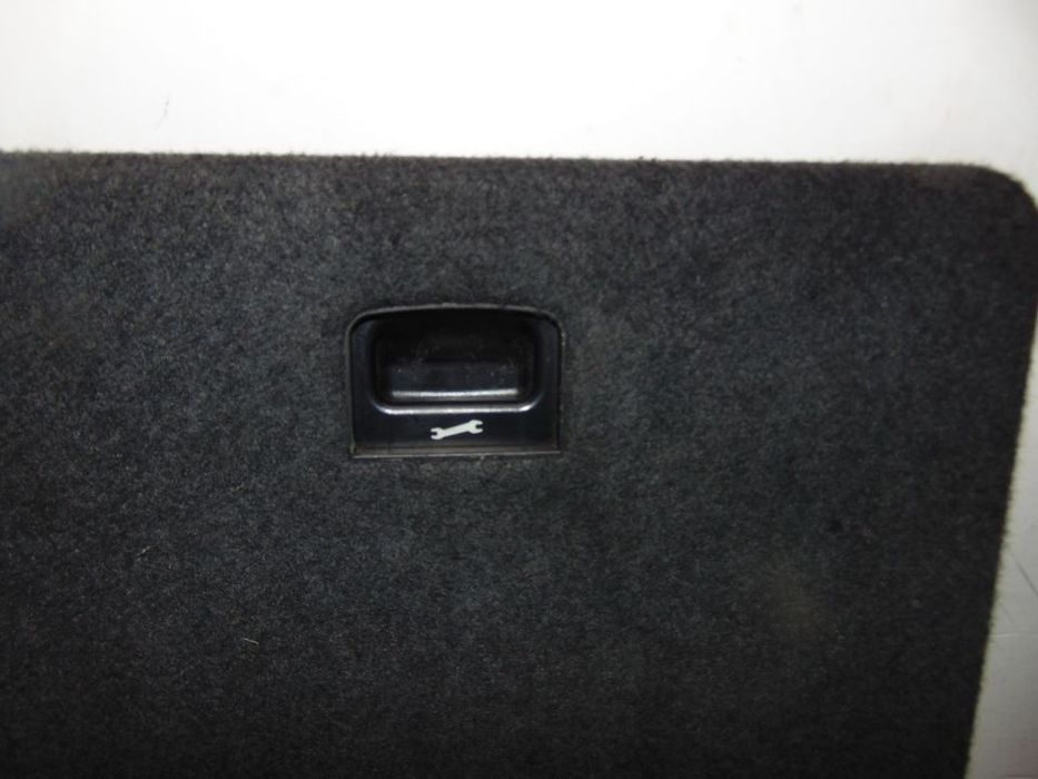 Audi a6  tampas porta objectos
