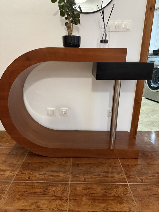 Conjunto de moveis  em madeira de cerejeira
