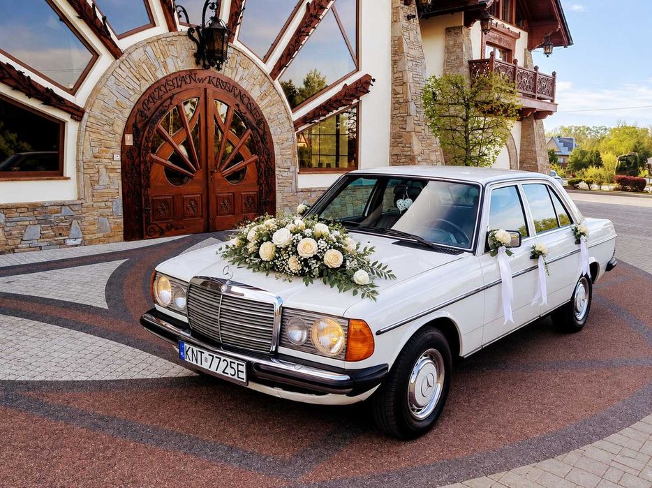 Samochód do ślubu Mercedes W123
