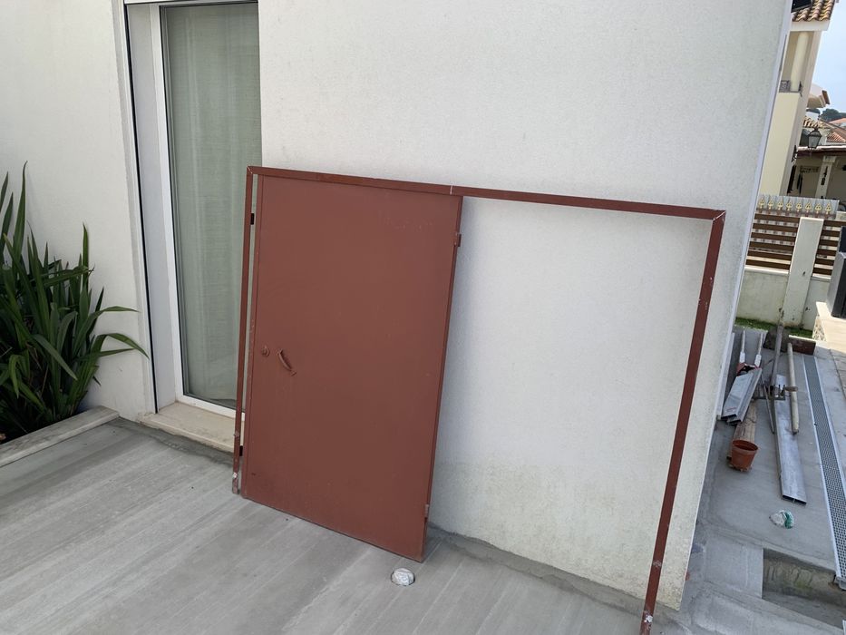 Vende-se Portão 1,70 x 1,37