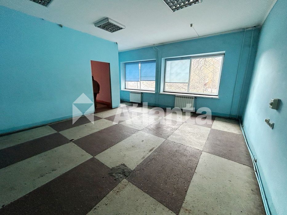 Комерція  ПРОДАЖ 303 кв м на Узбецькій