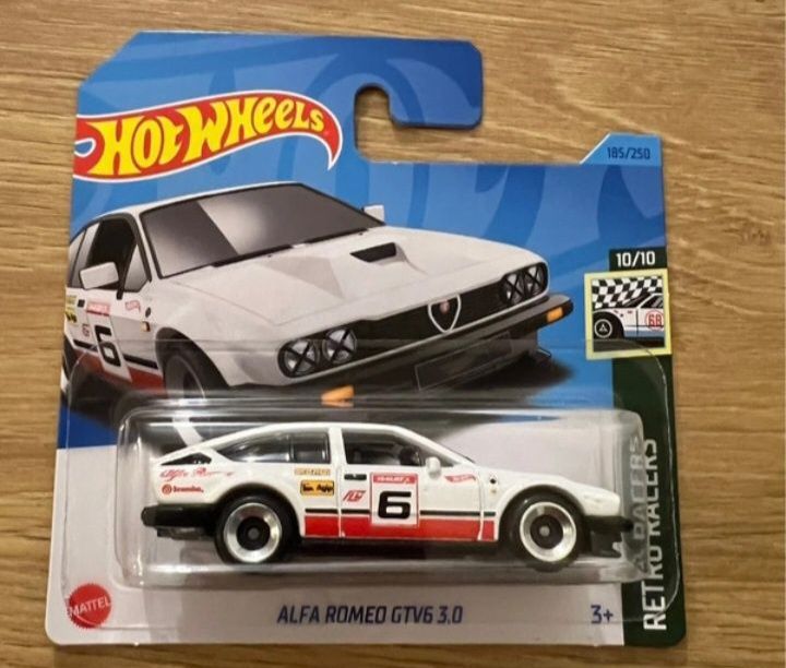 Conj 2 Hot wheels 16 Mercedes-AMG GT3
