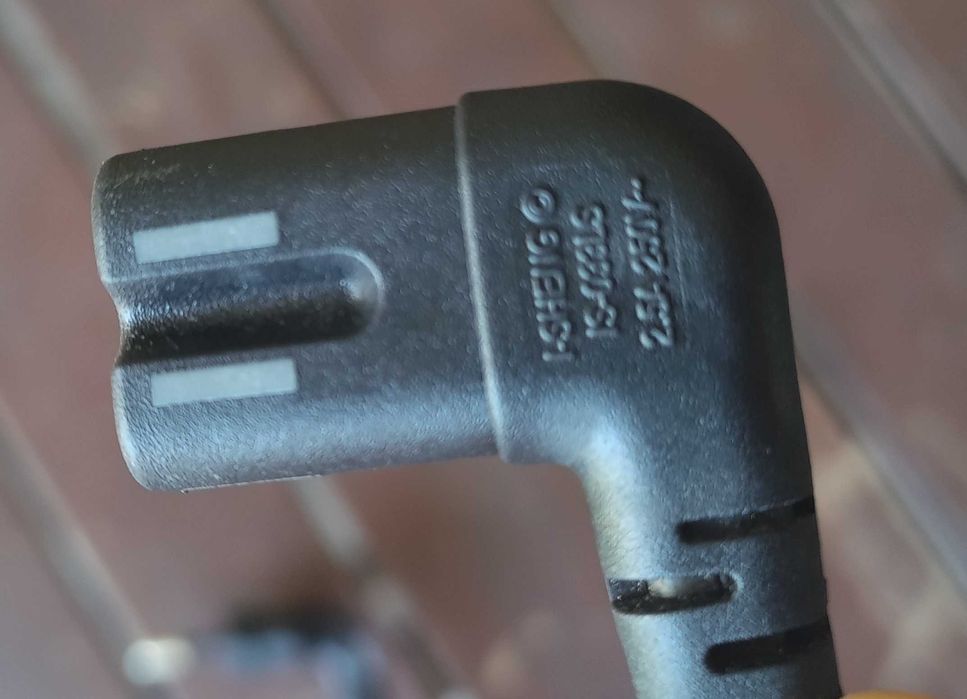 Cabo alimentação 2.5 A 250V - 1,5 m